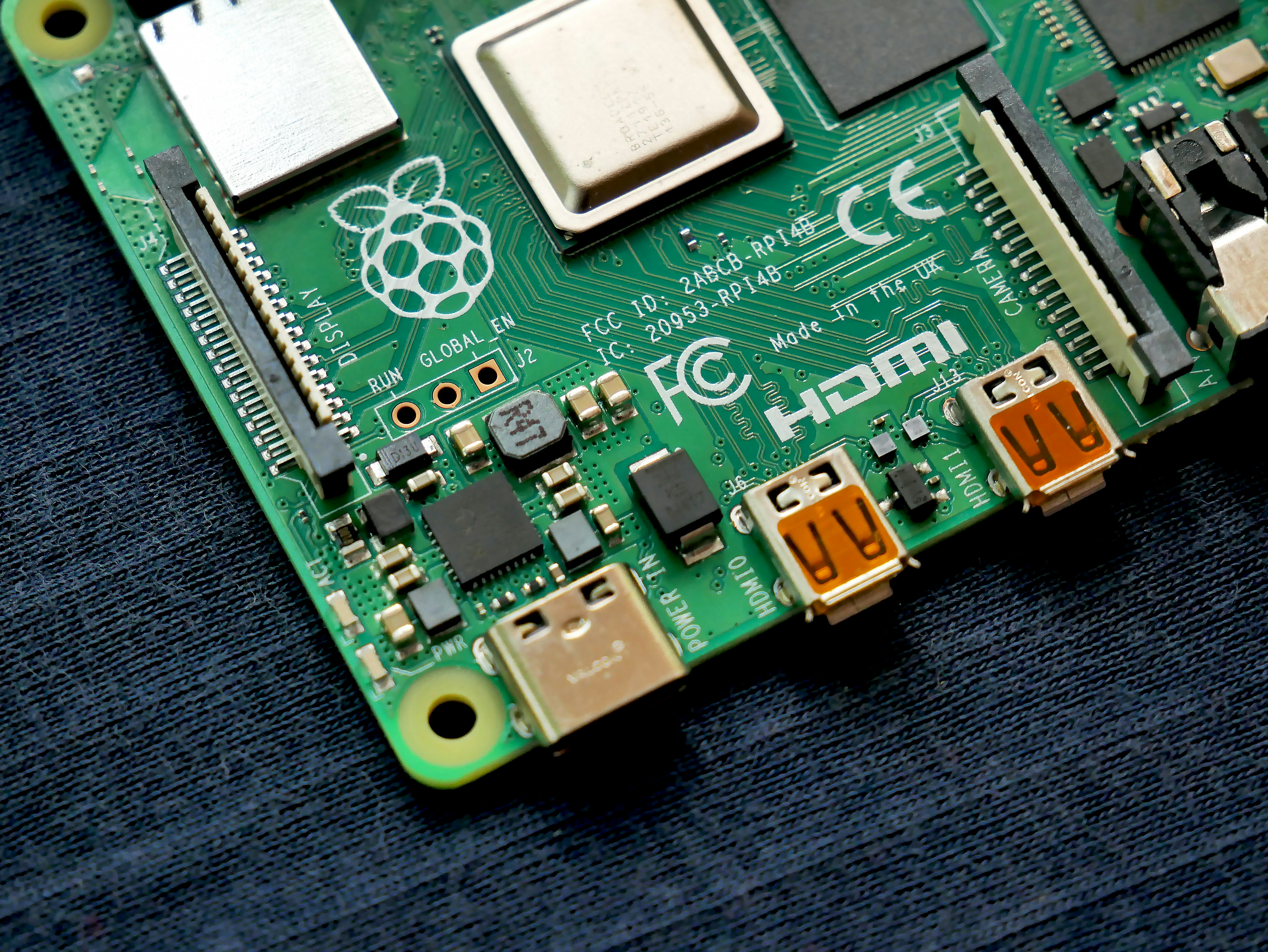 Setting up Raspberry Pi with Terminal and Graphical Access